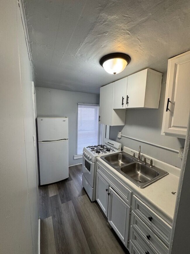 Photo - 207 W Grant St Unit 2