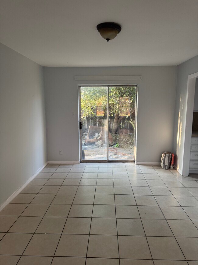 Photo - 524 Galveston Rd