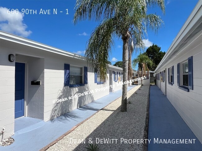 One Month Free! 2/1 w/Courtyard, Renovated... - One Month Free! 2/1 w/Courtyard, Renovated... Apartamento Unidad 1