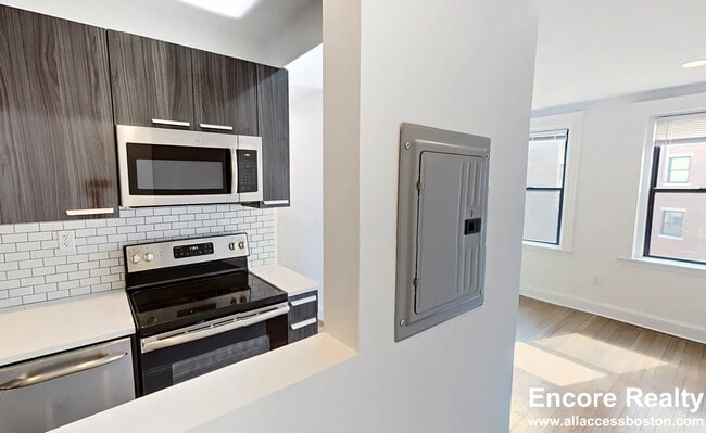 Photo - 19 Peterborough St Unit 14