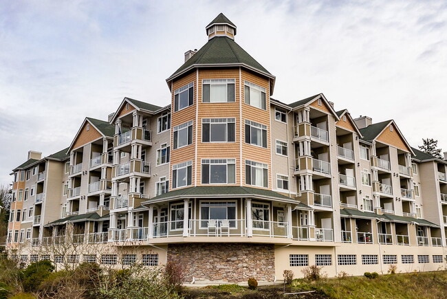 Building Photo - Pinnacle on Lake Washington Rental