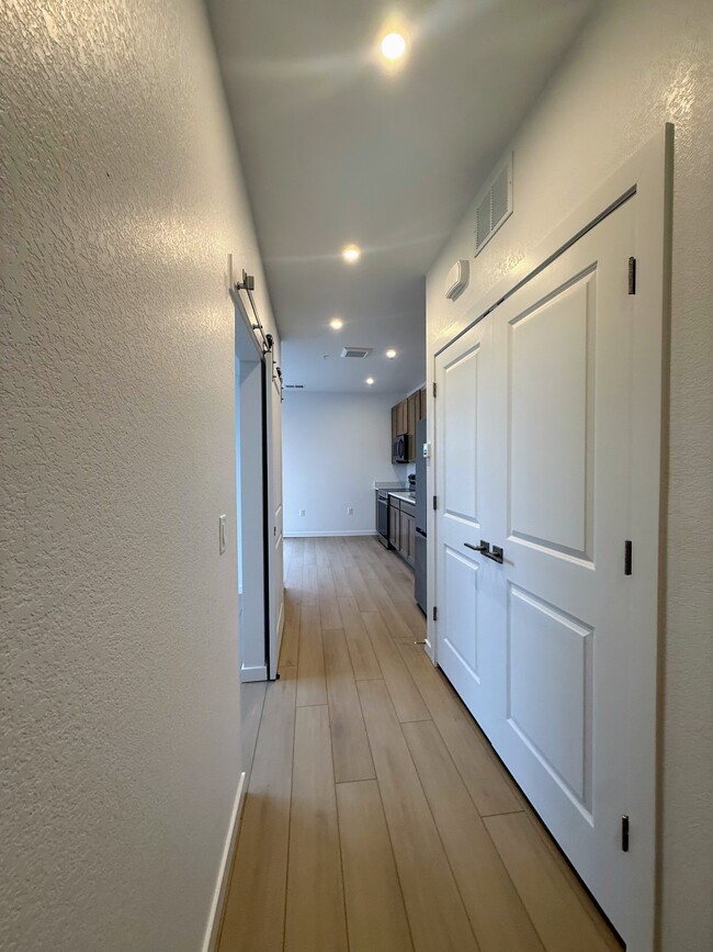 Photo - 1650 Sheridan Blvd