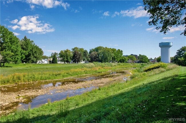 Photo - 63 St John St