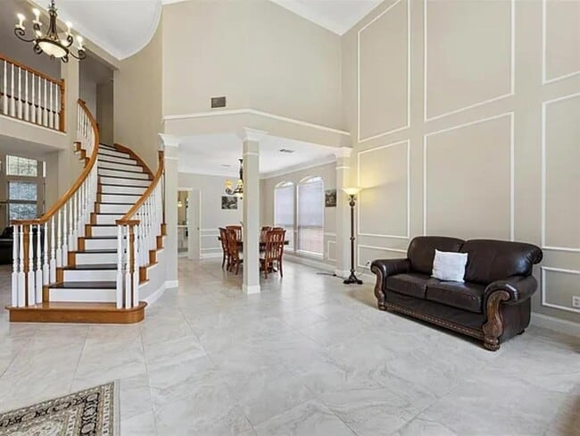 Photo - 10700 Hastings Ln