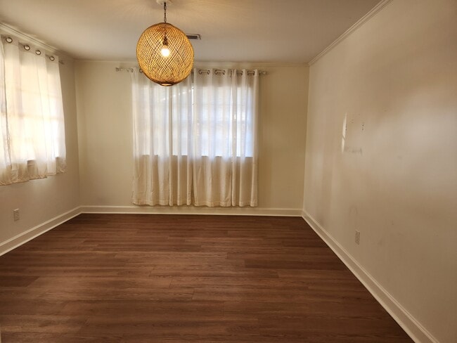 Photo - 117 Roberts Cir