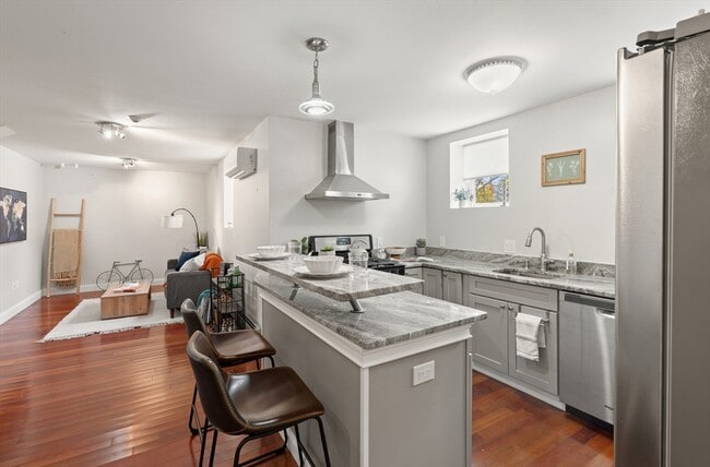 Photo - 15 Millmont St Unit B