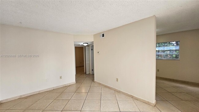 Photo - 1235 NW 6th St Unidad 3
