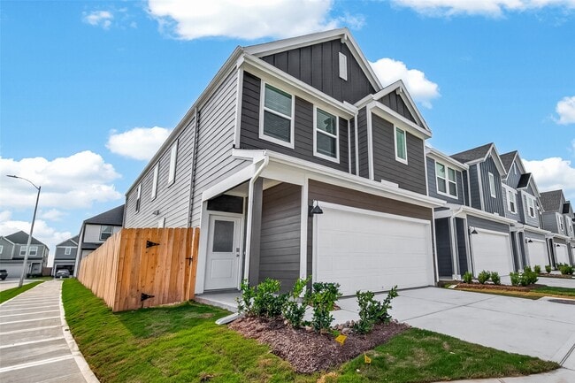 Building Photo - 3554 Shearwater St