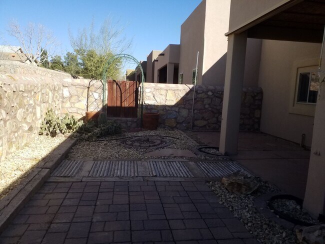 Photo - AVAILABLE NOW:  Over-55 Town House for Rent