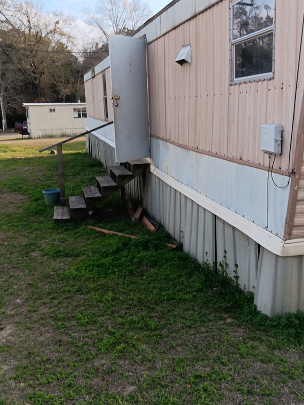 Photo - 100 Lunsford Cir