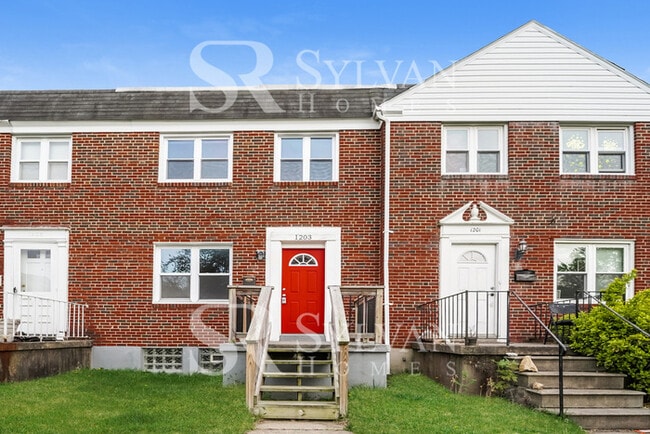 Photo - The living is easy in this 4 bedroom, 2 bathroom townhome