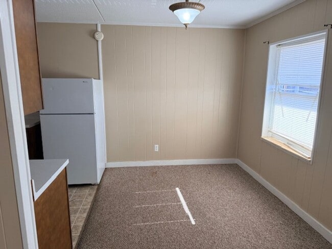 Photo - Maryville 37803 - 1 bedroom 1 bath apartment - call Troy Adams 865-233-6949