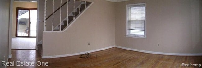Photo - 2027 Brockton Ave