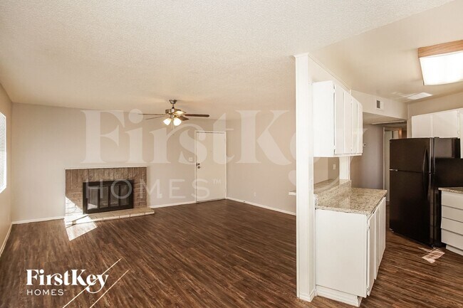 Photo - 5260 Saratoga Dr