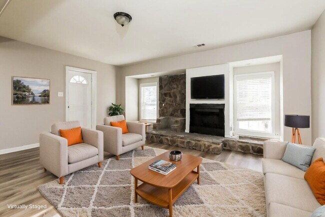 Photo - 6396 Thornhedge Dr