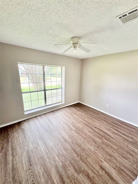821 Colchester Dr