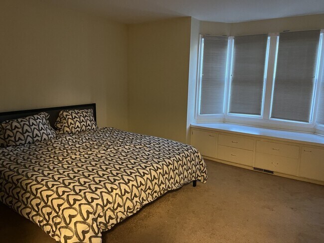 96 Audubon St Unit 233