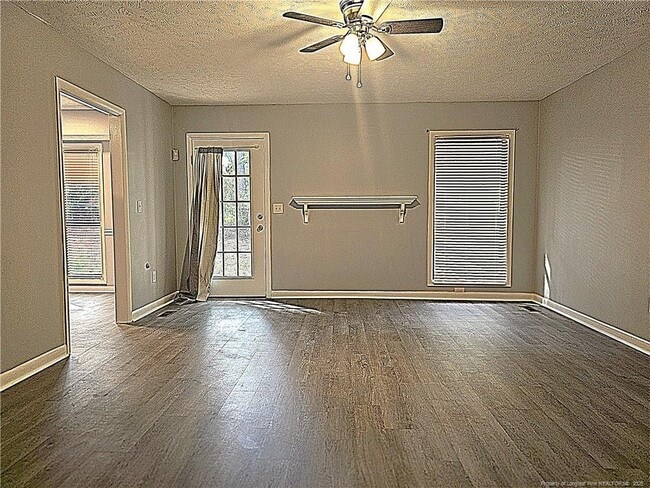 Photo - 7132 Old Castle Dr