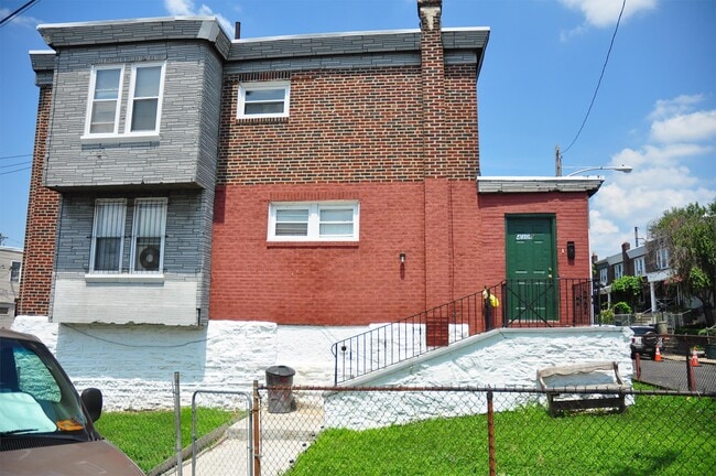 Photo - 4300 N Fairhill St
