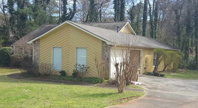 Photo - 2228 N Woods Ct