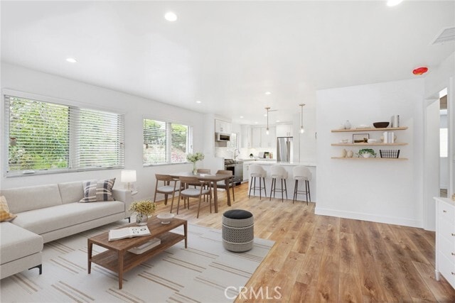 Building Photo - 320 Catalina Dr