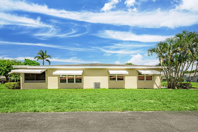 Photo - 270 High Point Ct