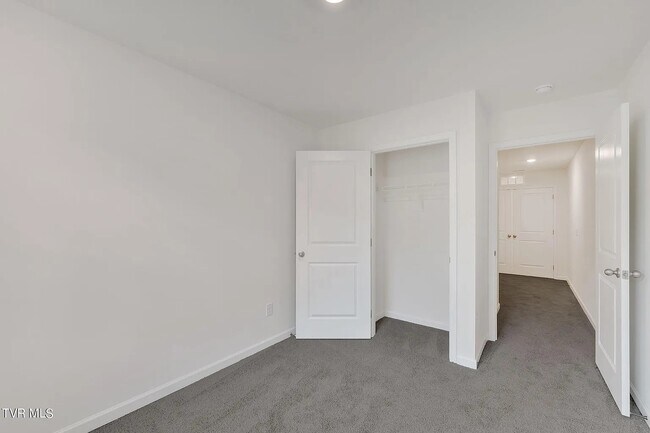 Photo - 1101 Saylors Pl