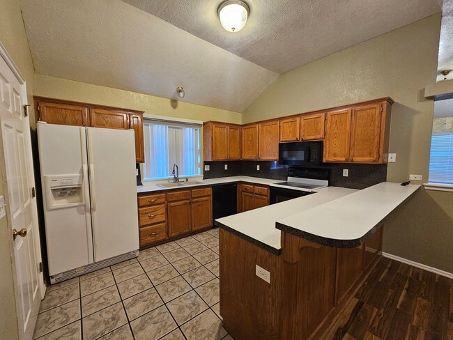 Photo - (3) Bed/(2) Bath in West Norman! Avail NOW!