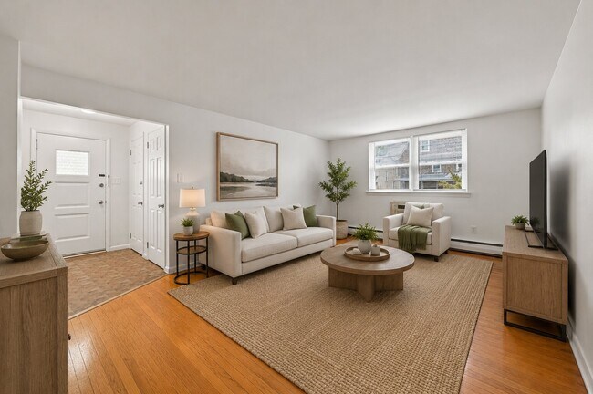 7815 Queen St Unit A
