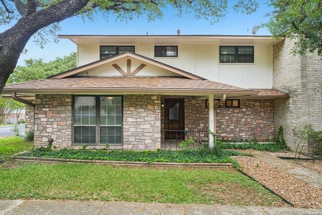 Building Photo - 6106 Vance Jackson Rd