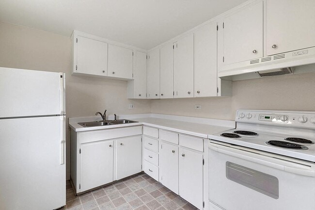 Stratford Apartments