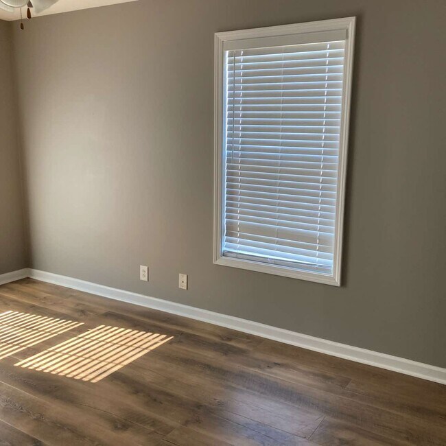 Photo - 10431 Bell Station Rd