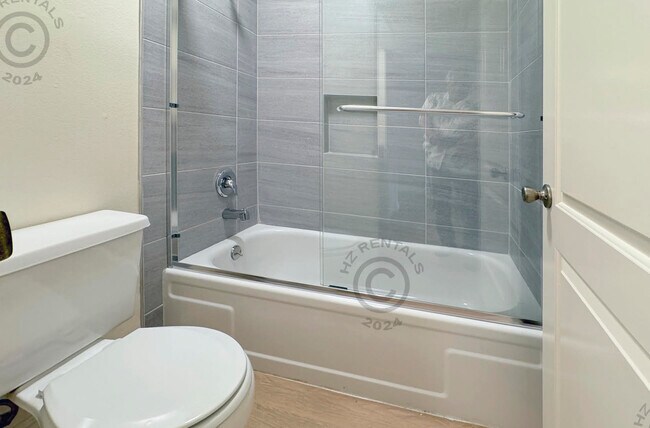 Photo - 5130 Coldwater Canyon Ave