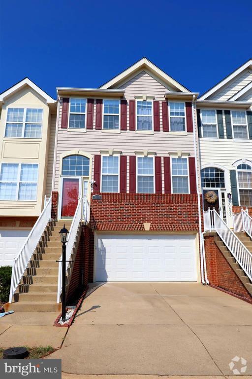 Building Photo - 20635 Glenmere Square Rental