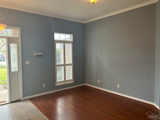 Photo - 602 Batten Blvd