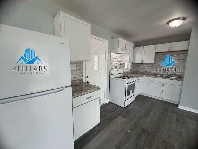 Photo - "Beautiful 3-Bedroom Home with Ample Stora...