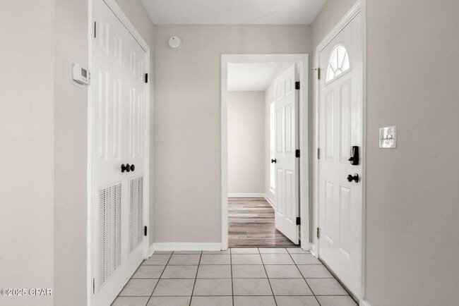 Photo - Beautiful Home w/ Modern Upgrades on Half an Acre – Ideal for Long-Term Rental!