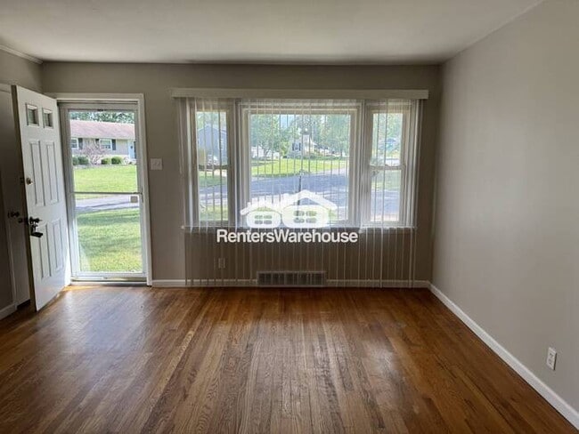 Photo - 3 bed 1.5 bath Ready to Move In