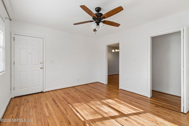 Photo - 828 Acosta St