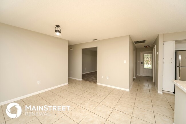 Photo - 2229 Flaming Arrow Dr