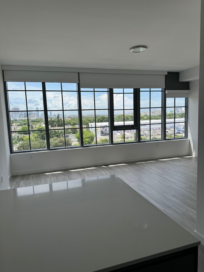 Photo - 390 NW 27th St Unit S2