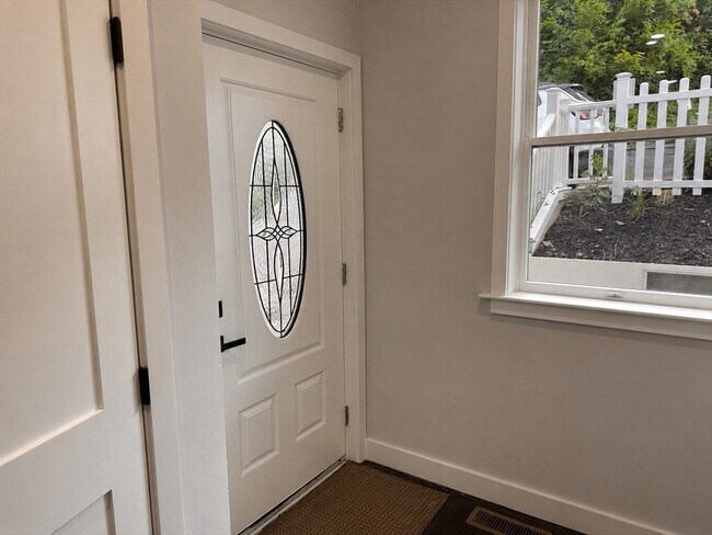 Photo - 288 Grove St