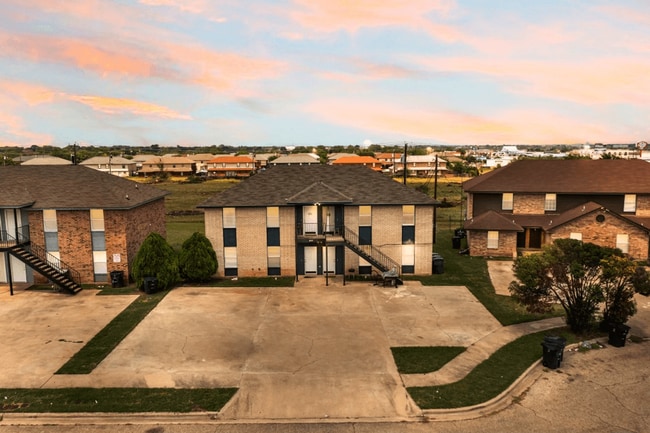 Building Photo - 1105 Horizon Dr Unit #C
