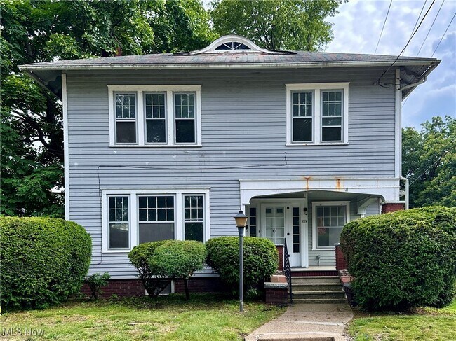 Photo - 214 15th St NW House