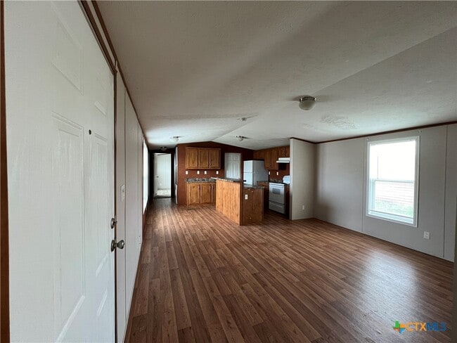 Photo - 1911 Wald Rd