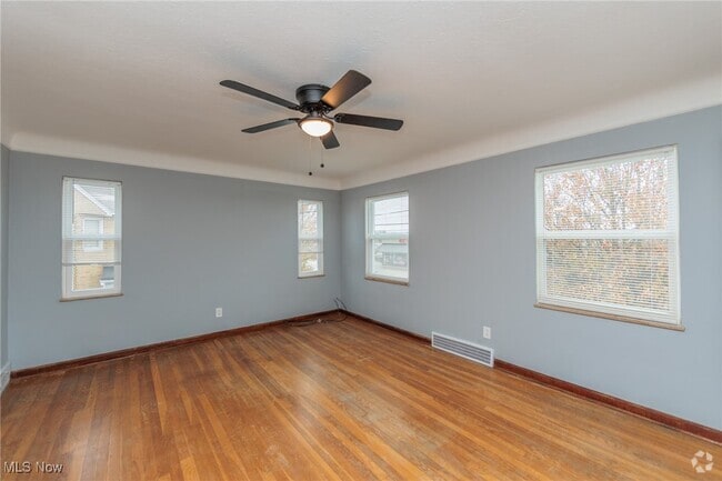 Building Photo - 5209 Memphis Ave Unit up Rental