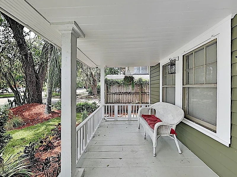 Photo - 643 Woodward St