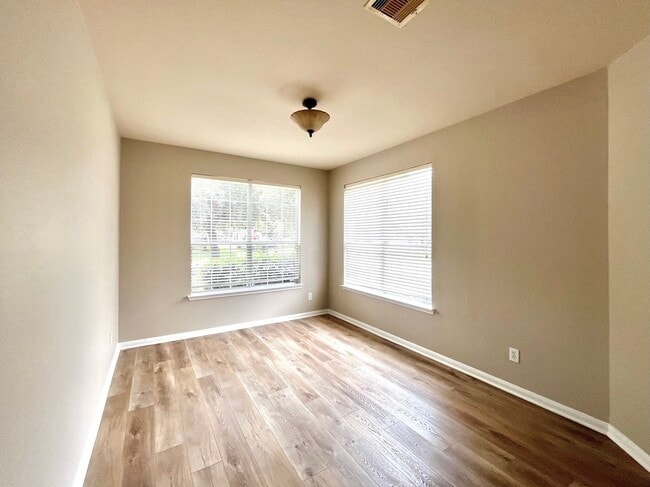 Photo - 2522 Oakthorn Ct