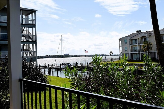 Building Photo - 4011 NASA Road 1 Unit 406