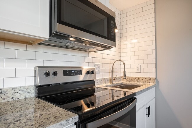 Photo - Discover Modern Living at Genesis Apartments – Cleveland, TN Unit 12